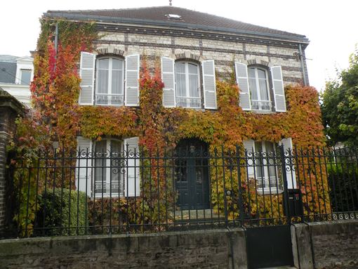  maison envahie par le lierre, rue Beaujean